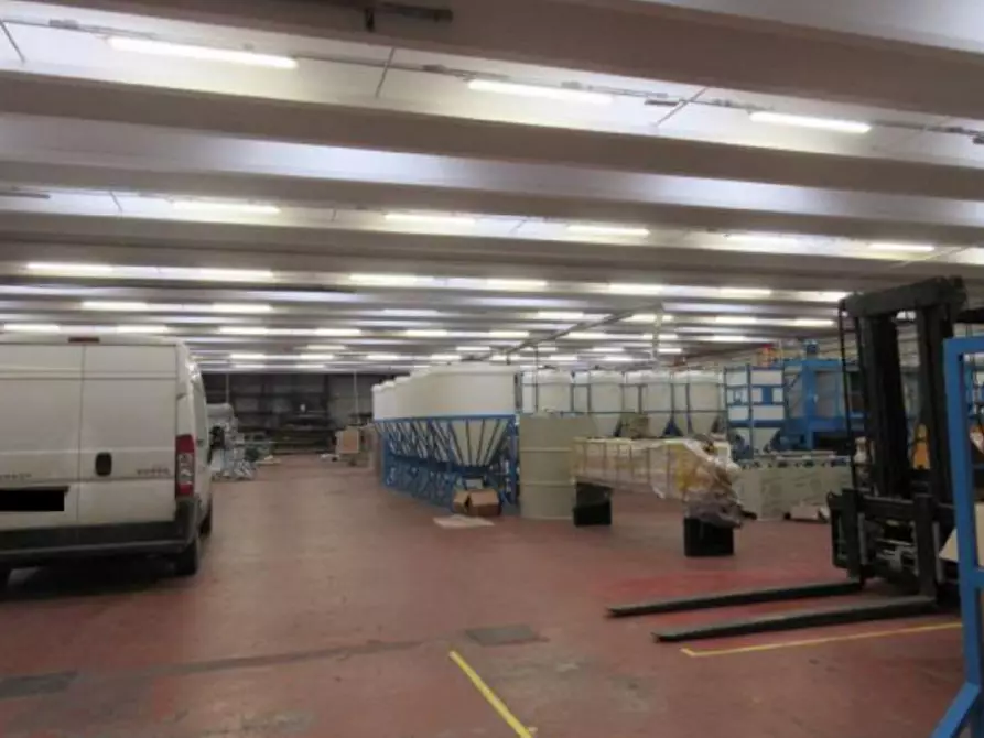 Immagine 2 di Capannone industriale in vendita  in Via Europa, 46, 36033 Isola Vicentina VI, Italia a Isola Vicentina