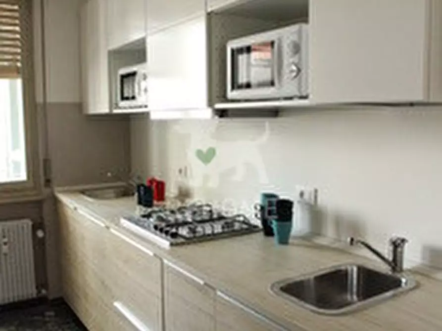 Immagine 3 di Appartamento in vendita  in Viale Ungheria, 82 a Udine