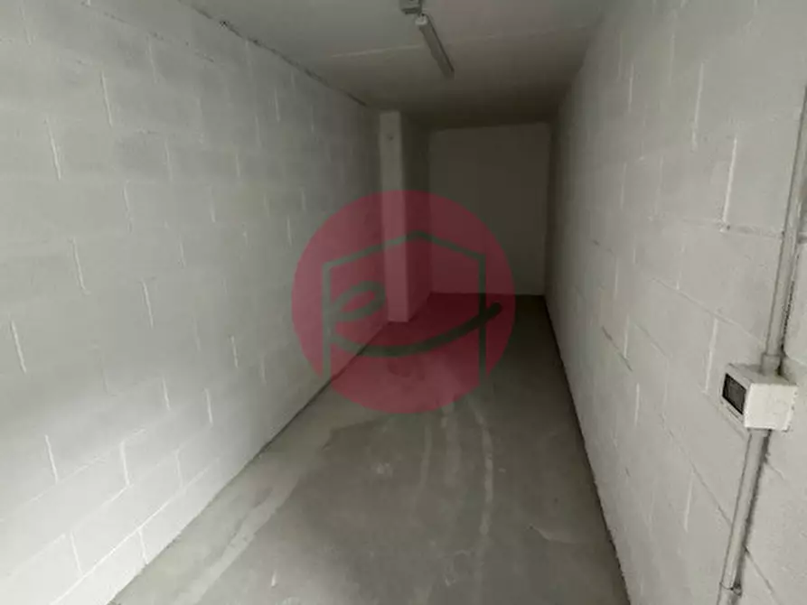 Immagine 4 di Cantina in vendita  a Santarcangelo Di Romagna