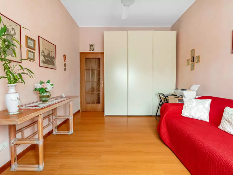 Immagine 7 di Appartamento in vendita  in Largo Promessi Sposi, 10 a Milano