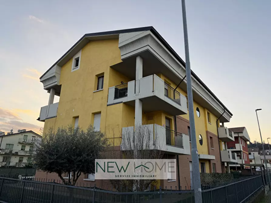 Immagine 1 di Appartamento in vendita  in via fiume 4 a Lavagno