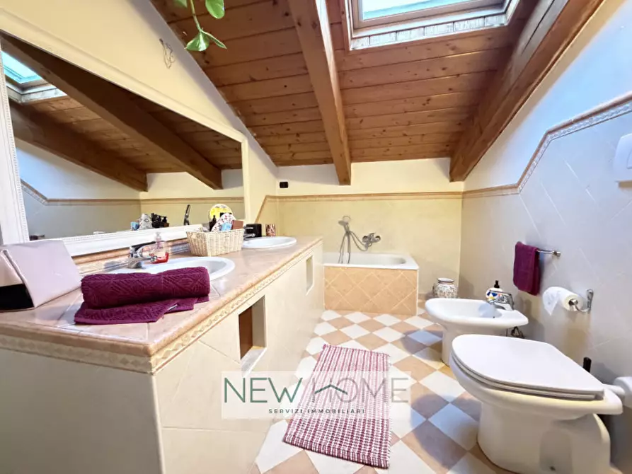 Immagine 11 di Appartamento in vendita  in via fiume 4 a Lavagno