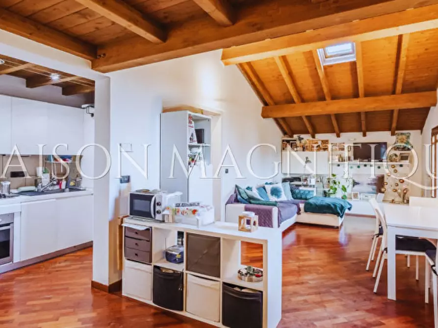 Immagine 3 di Appartamento in vendita  in Via San Donato 256 a Bologna