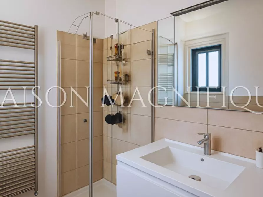 Immagine 8 di Appartamento in vendita  in Via San Donato 256 a Bologna