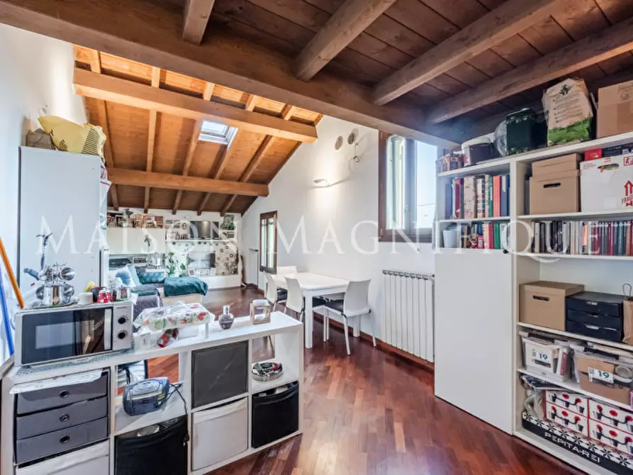 Immagine 26 di Appartamento in vendita  in Via San Donato 256 a Bologna