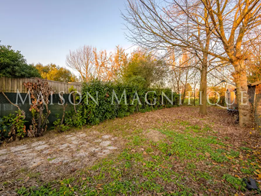 Immagine 40 di Appartamento in vendita  in Via San Donato 256 a Bologna