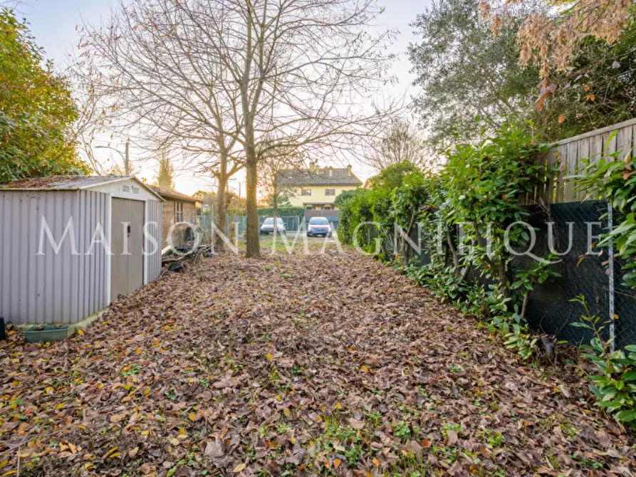 Immagine 43 di Appartamento in vendita  in Via San Donato 256 a Bologna