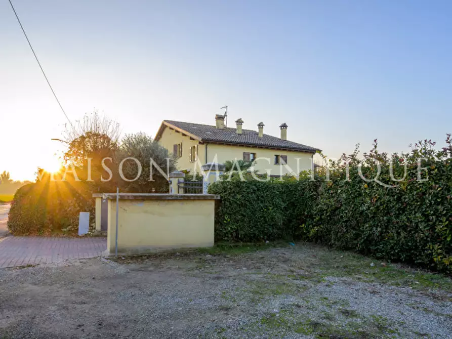 Immagine 47 di Appartamento in vendita  in Via San Donato 256 a Bologna