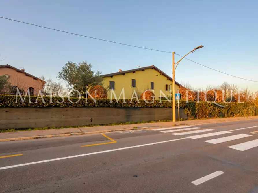 Immagine 50 di Appartamento in vendita  in Via San Donato 256 a Bologna