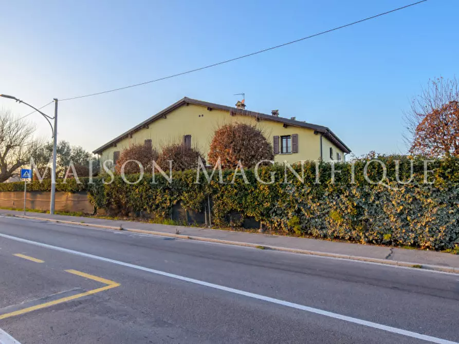 Immagine 52 di Appartamento in vendita  in Via San Donato 256 a Bologna