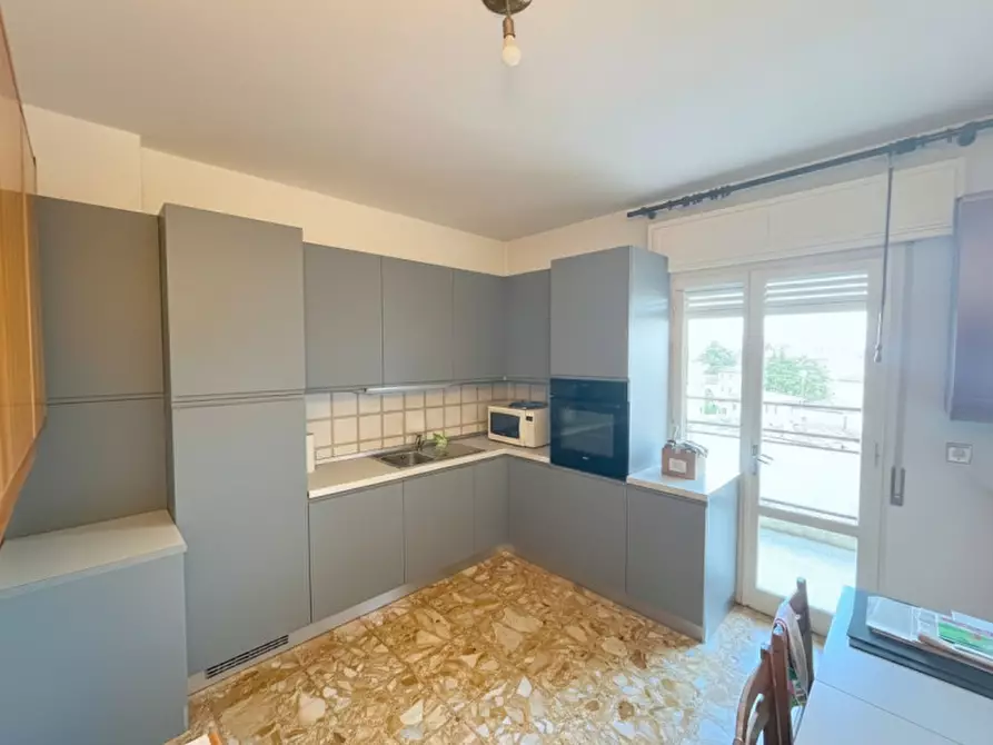 Immagine 1 di Appartamento in vendita  a Padova