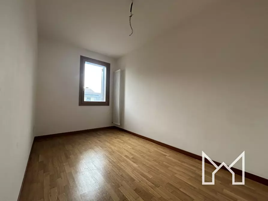 Immagine 6 di Appartamento in vendita  a Rossano Veneto