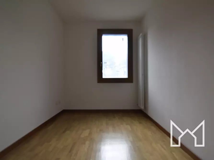 Immagine 7 di Appartamento in vendita  a Rossano Veneto