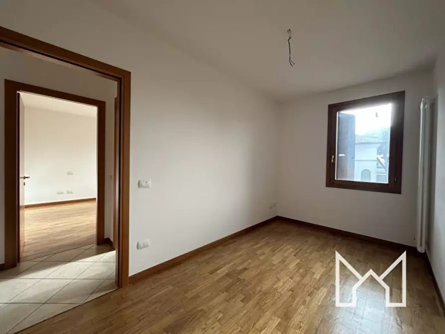 Immagine 7 di Appartamento in vendita  a Rossano Veneto