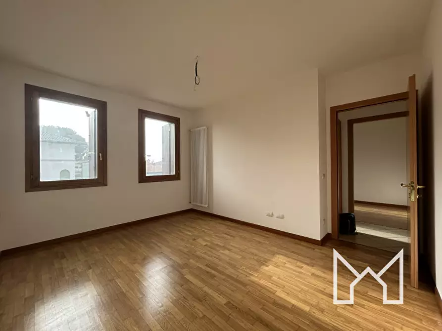 Immagine 9 di Appartamento in vendita  a Rossano Veneto