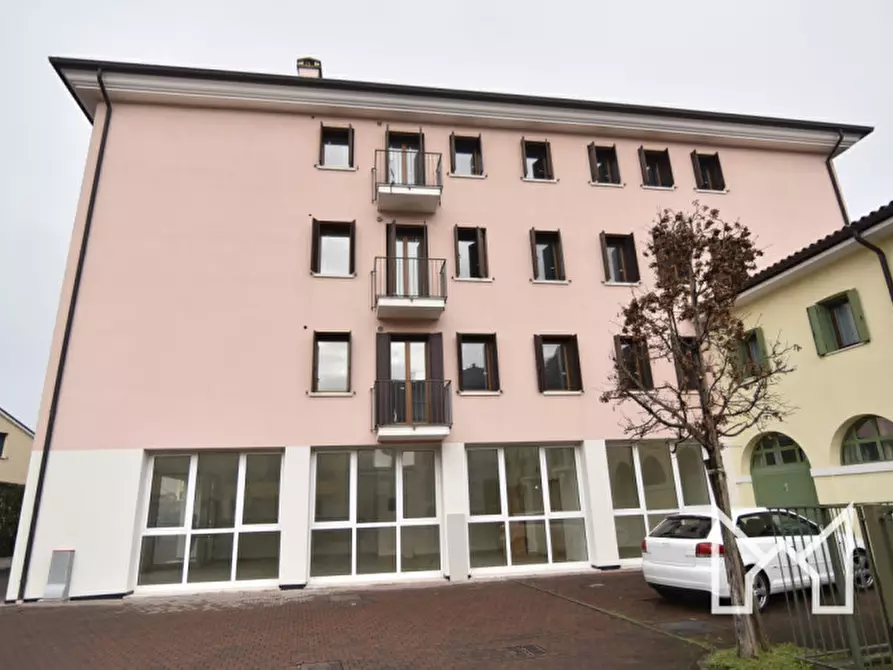 Immagine 15 di Appartamento in vendita  a Rossano Veneto