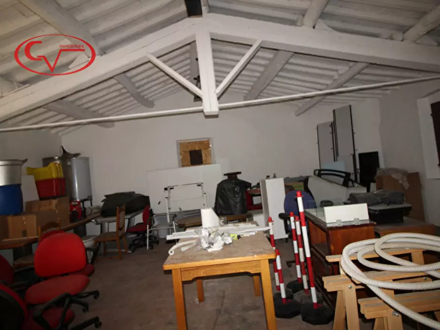 Immagine 2 di Magazzino in vendita  in Ganghereto a Terranuova Bracciolini
