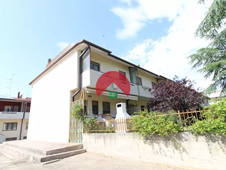 Immagine 3 di Villetta a schiera in vendita  in via dei japigii a Matera