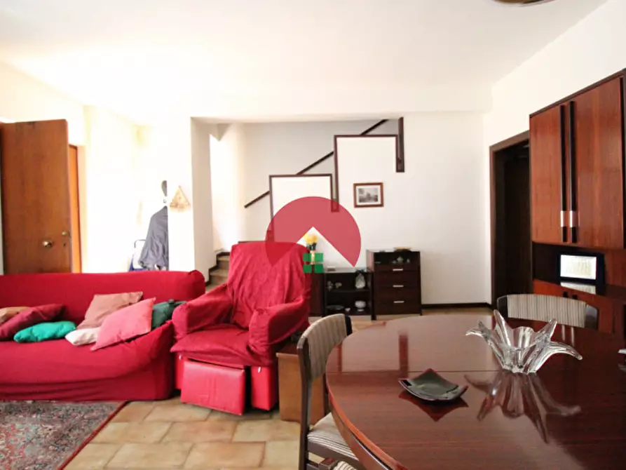 Immagine 10 di Villetta a schiera in vendita  in via dei japigii a Matera