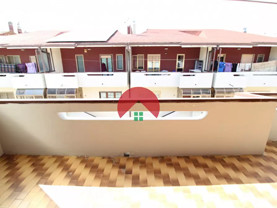 Immagine 35 di Villetta a schiera in vendita  in via dei japigii a Matera