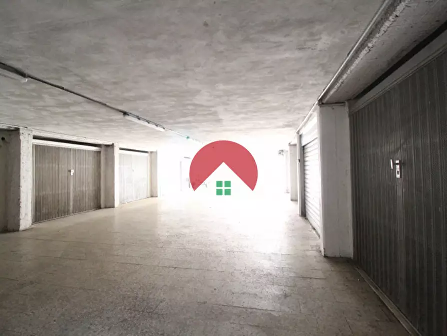 Immagine 49 di Villetta a schiera in vendita  in via dei japigii a Matera