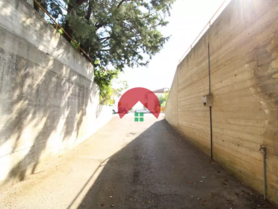 Immagine 51 di Villetta a schiera in vendita  in via dei japigii a Matera