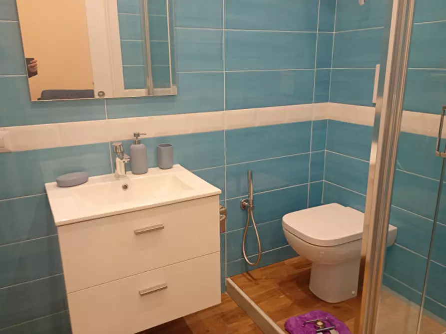 Immagine 25 di Appartamento in affitto  in via Enea Zanfagna 3 a Napoli