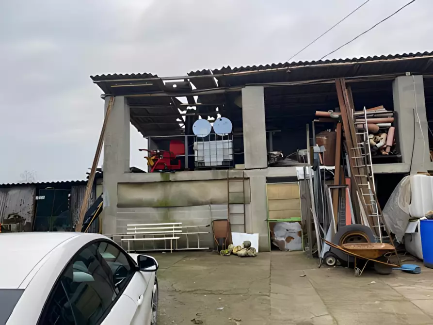 Immagine 2 di Attività commerciale in vendita  in Cascina Livelli Goldanino snc a Senna Lodigiana