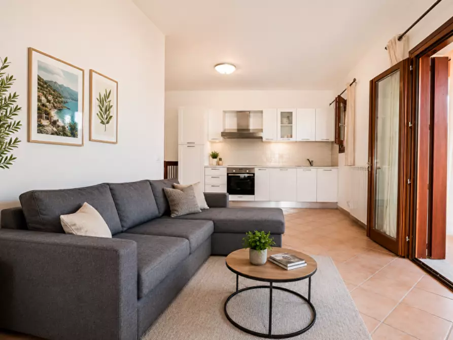 Immagine 1 di Appartamento in vendita  in Via Salvatore Quasimodo 45a a Olbia