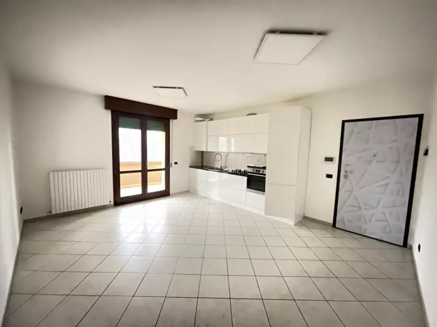 Immagine 2 di Appartamento in vendita  a Suzzara