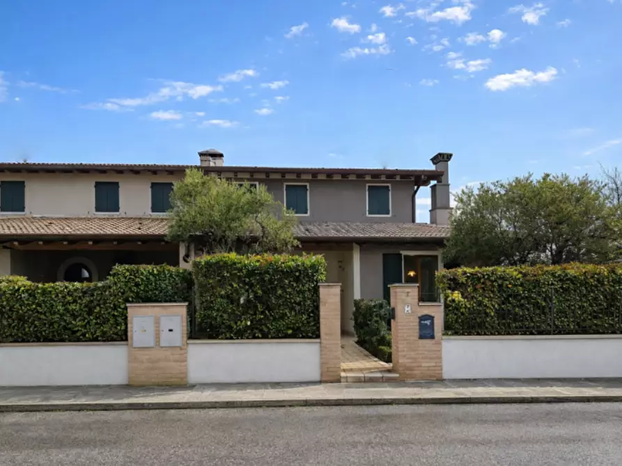 Immagine 1 di Villetta a schiera in vendita  in Via Fratelli Cervi a Medole