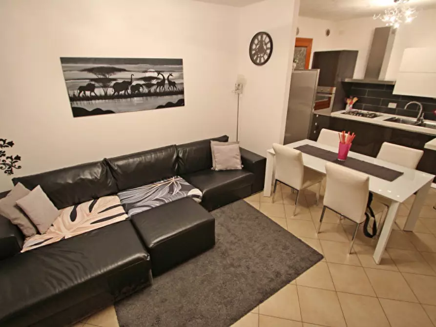 Immagine 1 di Appartamento in affitto  in Via Rugoletto a Santa Maria Di Sala