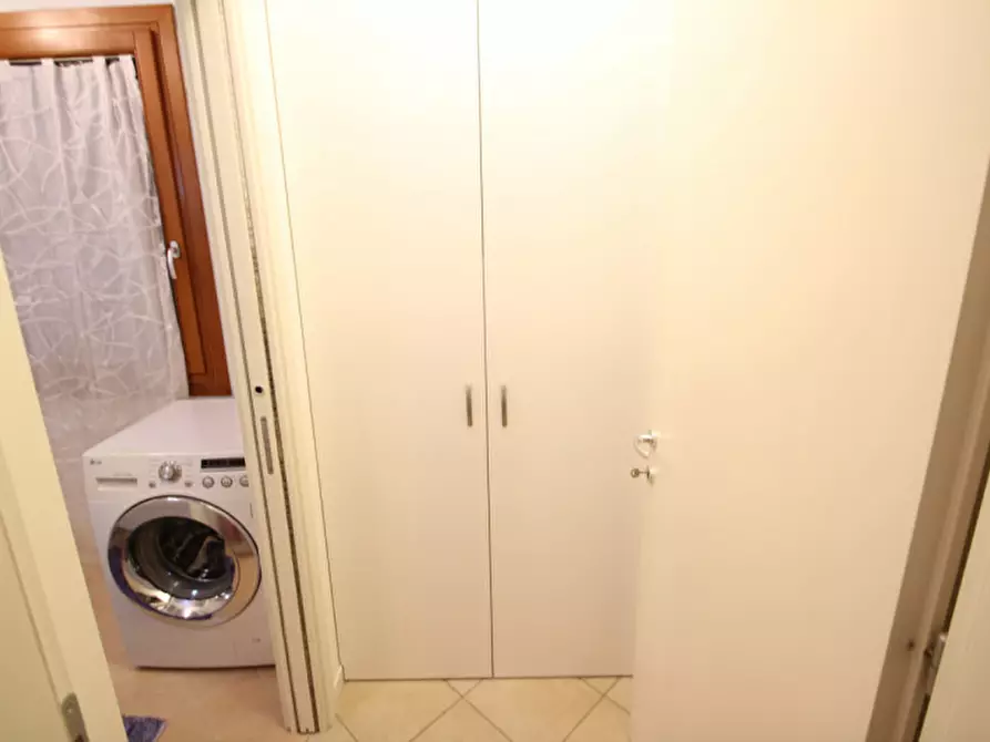 Immagine 6 di Appartamento in affitto  in Via Rugoletto a Santa Maria Di Sala