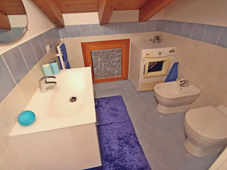 Immagine 10 di Appartamento in affitto  in Via Rugoletto a Santa Maria Di Sala