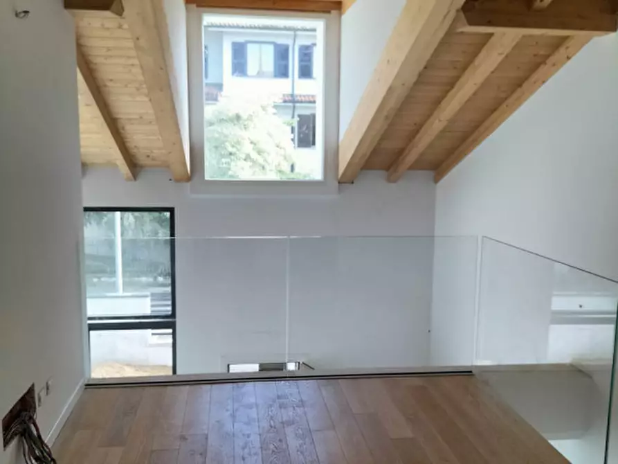 Immagine 8 di Villa in vendita  in Via Fratelli Bandiera a Vimercate