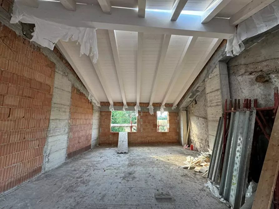 Immagine 15 di Appartamento in vendita  a Villafranca Di Verona