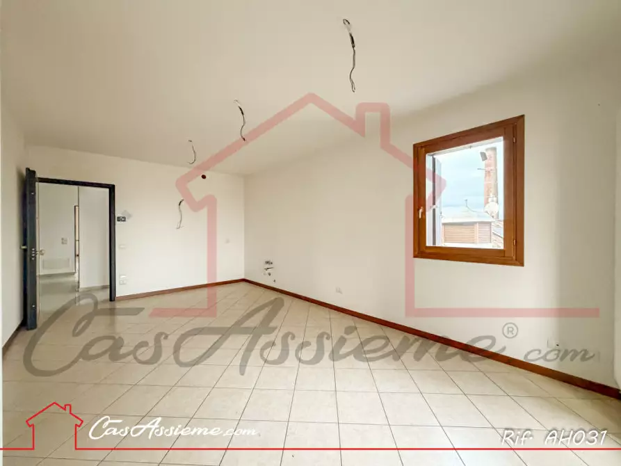 Immagine 5 di Appartamento in vendita  a Rossano Veneto