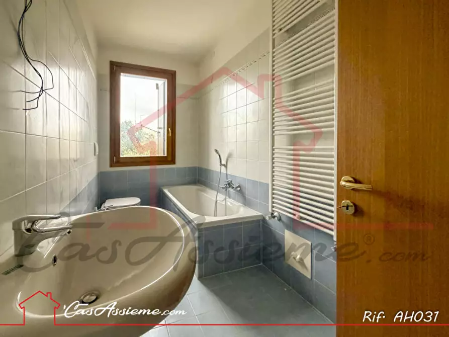 Immagine 14 di Appartamento in vendita  a Rossano Veneto