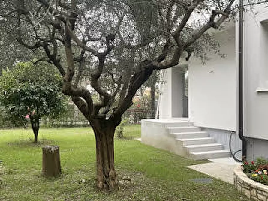 Immagine 13 di Appartamento in vendita  in Via Giuseppe Vaccari a Vicenza