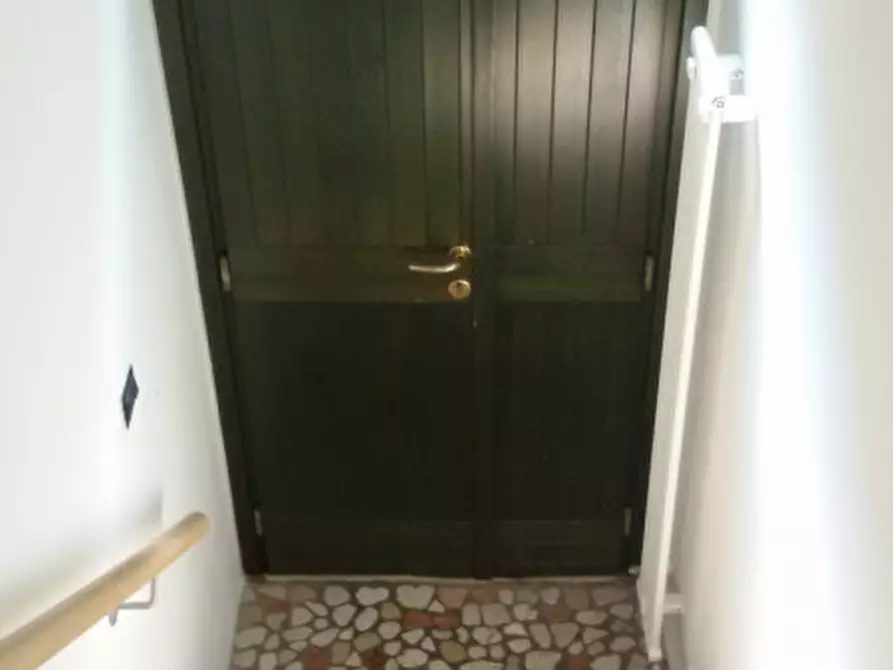 Immagine 3 di Appartamento in vendita  in via sacchi a Cesena