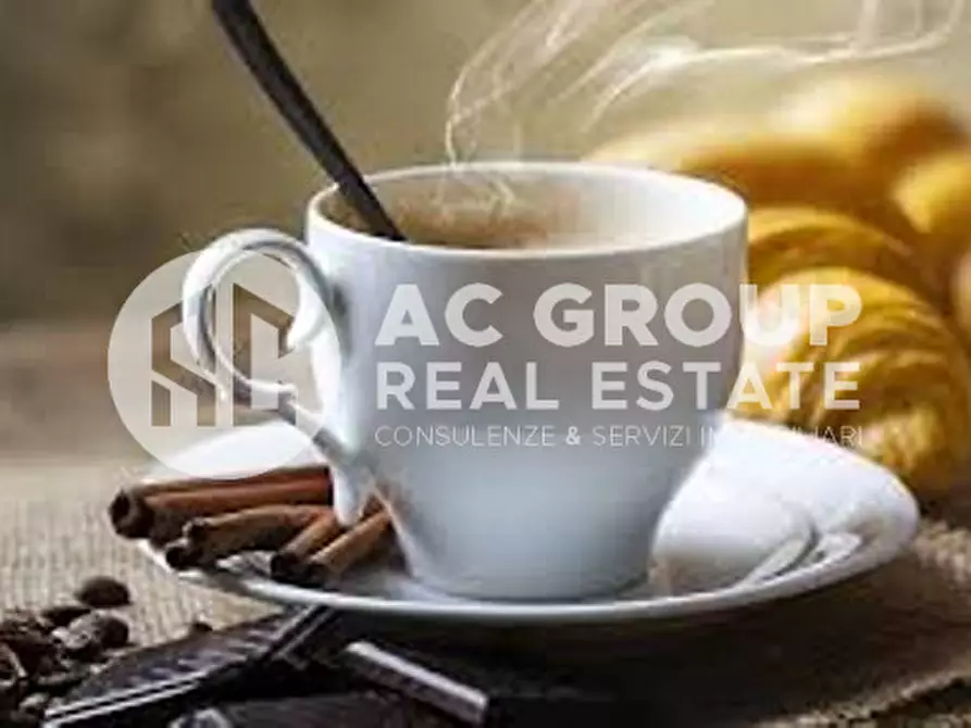 Immagine 3 di Attività commerciale in vendita  in C.so Italia a Saronno