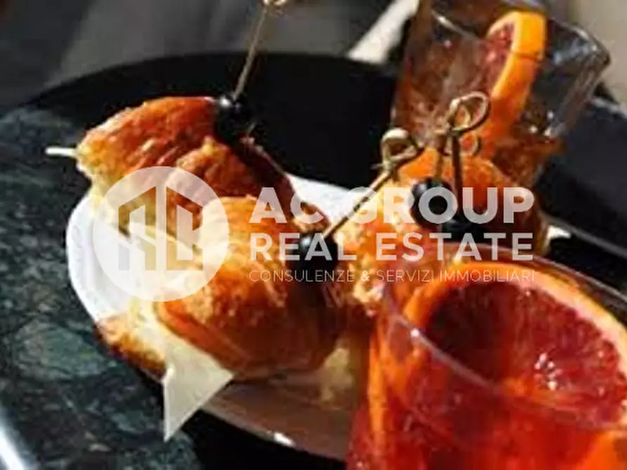 Immagine 9 di Attività commerciale in vendita  in C.so Italia a Saronno