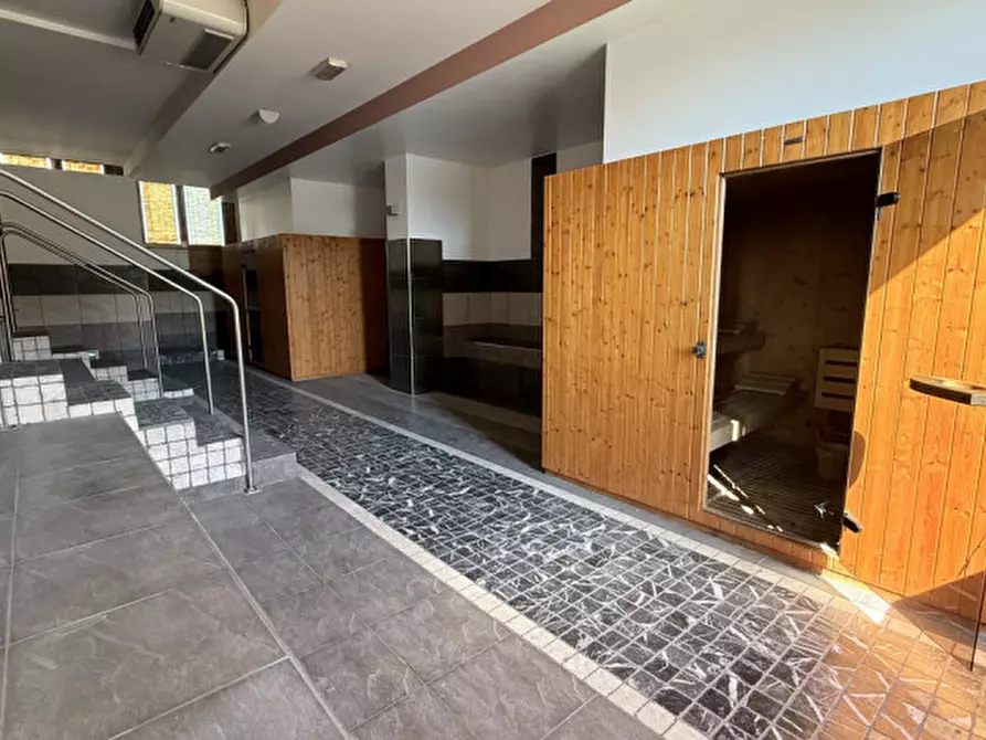 Immagine 9 di Ufficio in vendita  in Via Jacopo Avanzo a Padova