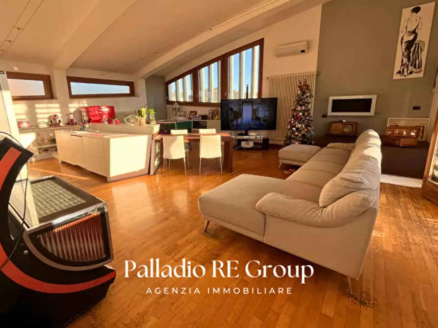 Immagine 1 di Attico in vendita  in Viale Verona a Vicenza