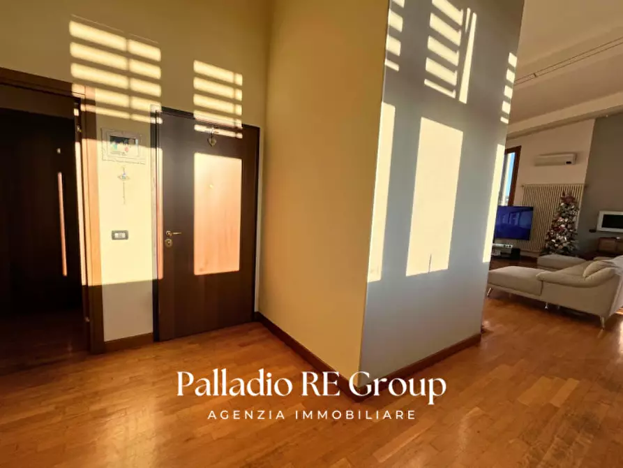 Immagine 13 di Attico in vendita  in Viale Verona a Vicenza