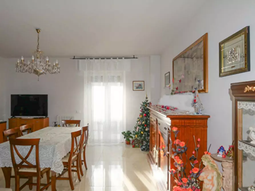 Immagine 3 di Appartamento in vendita  in via giulio cesare 53 a Vasto