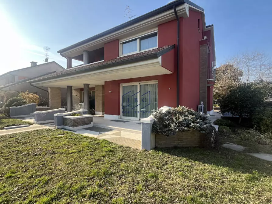 Immagine 9 di Villa in vendita  in Via Borgo Tonini a Vazzola