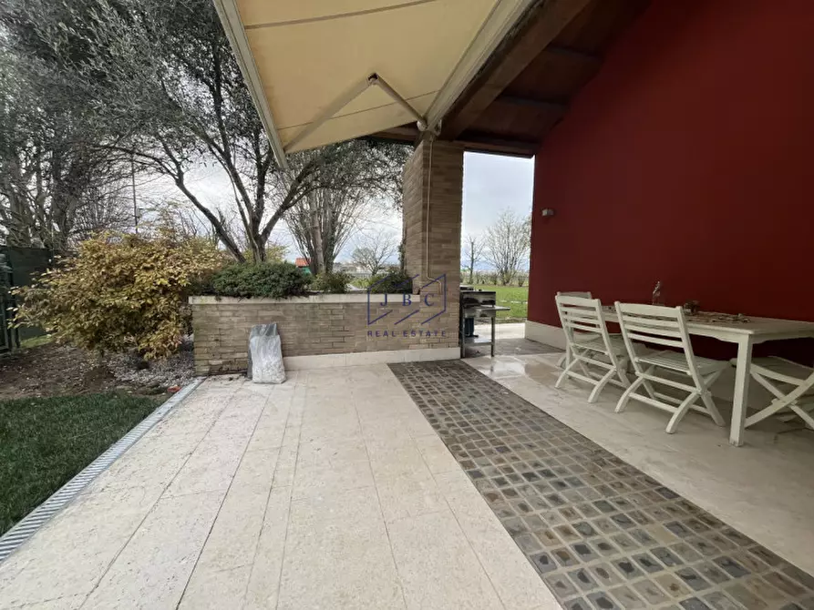 Immagine 18 di Villa in vendita  in Via Borgo Tonini a Vazzola