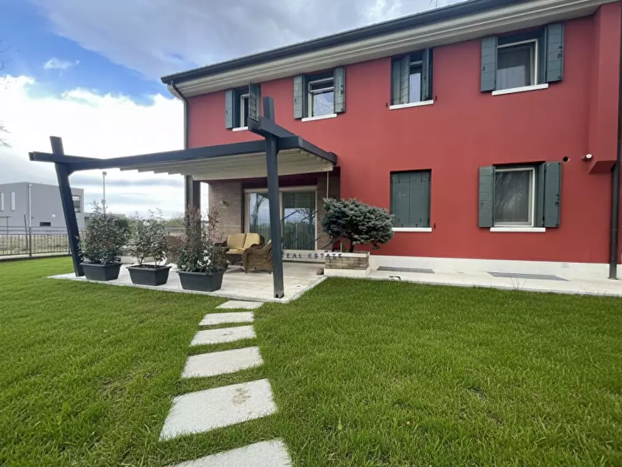 Immagine 20 di Villa in vendita  in Via Borgo Tonini a Vazzola
