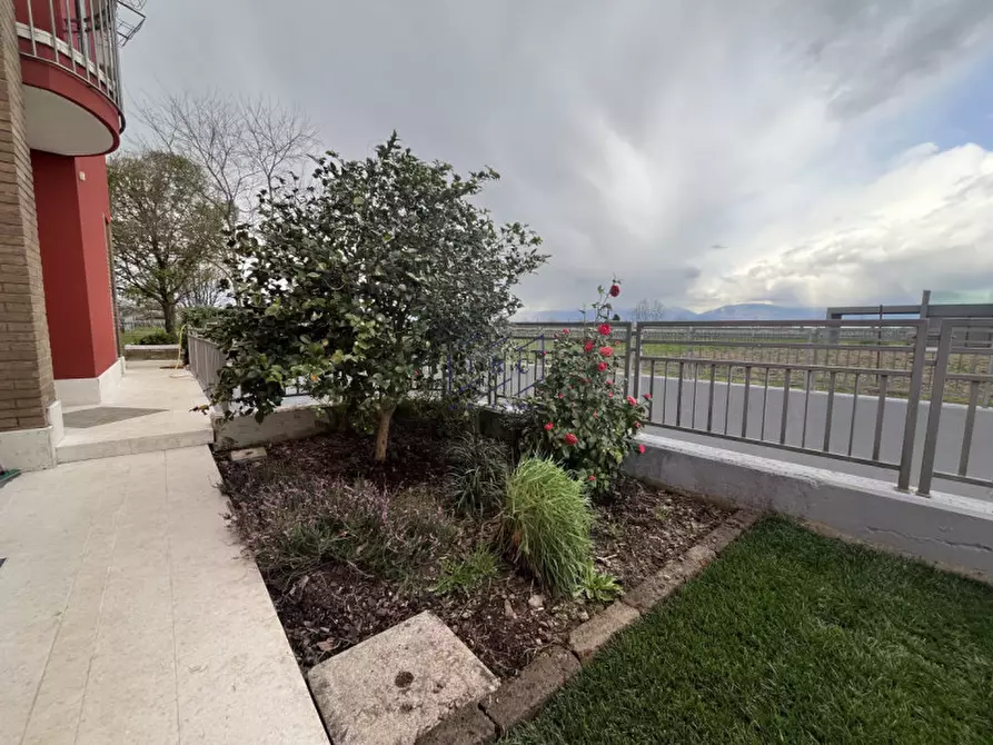 Immagine 41 di Villa in vendita  in Via Borgo Tonini a Vazzola